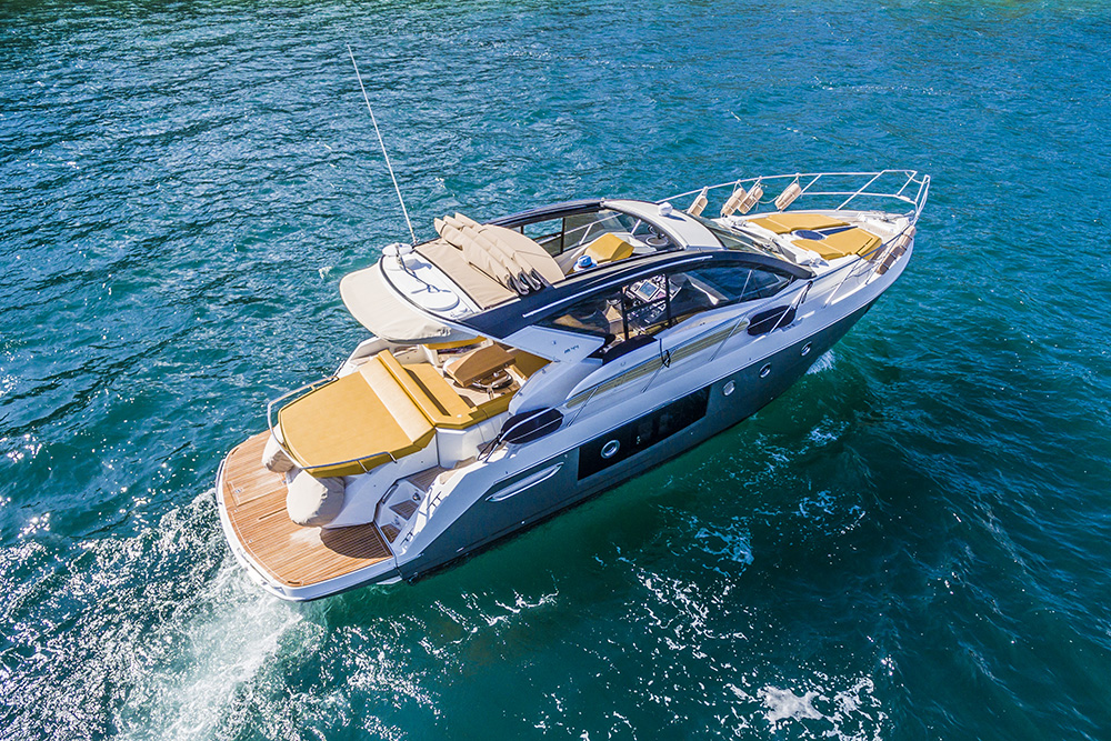 Aqua Luxe Yacht Sydney 1