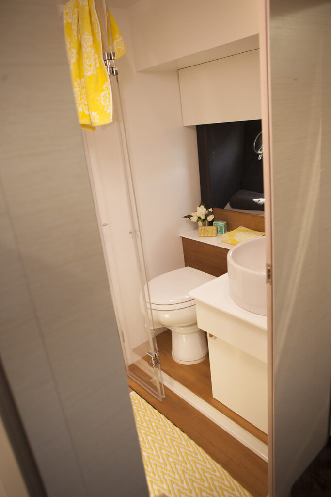 Aqua Luxe Yacht Sydney 10