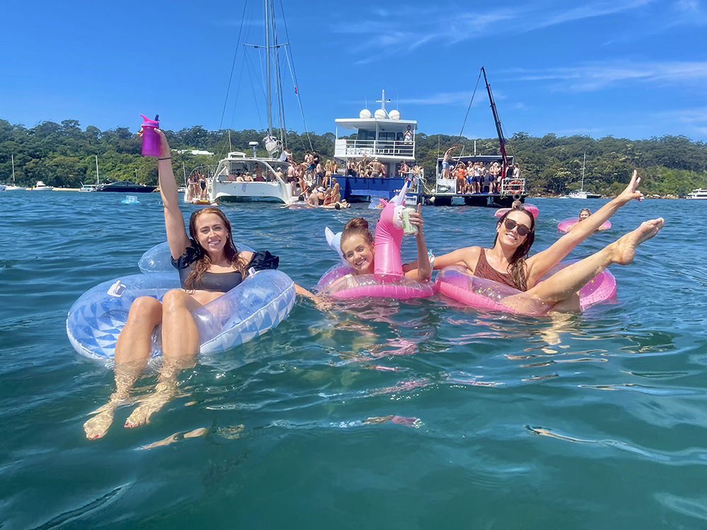 Barefoot Blue Boat Sydney 10