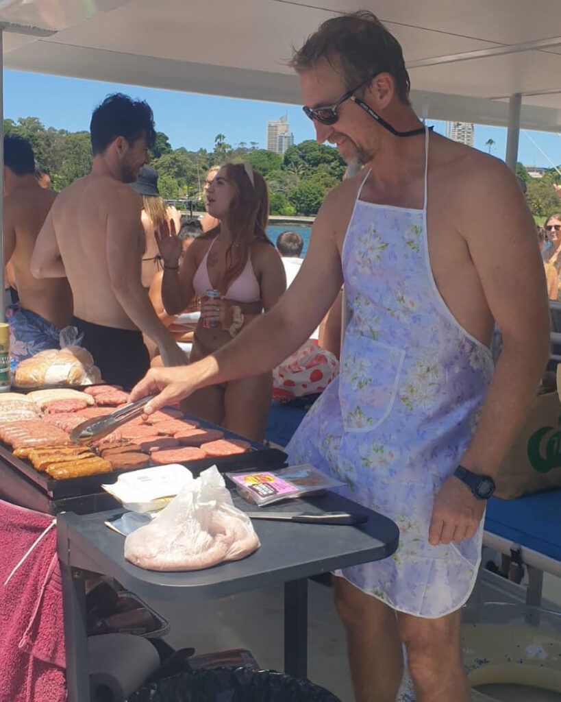 Barefoot Blue Boat Sydney 7