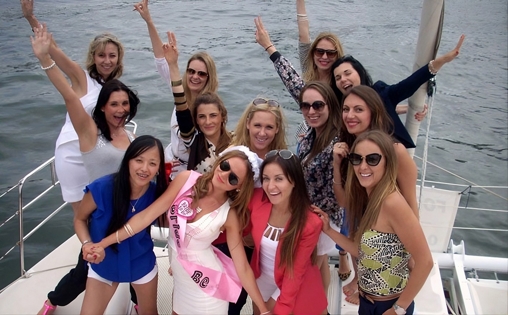 Cabaret Catamaran Sydney 8