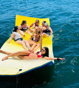 Easy Boat Hire Clients 16