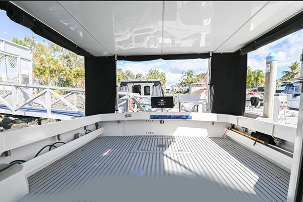 HQ Yacht Melbourne 2