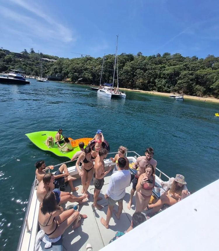 Moxie Boat Sydney 11