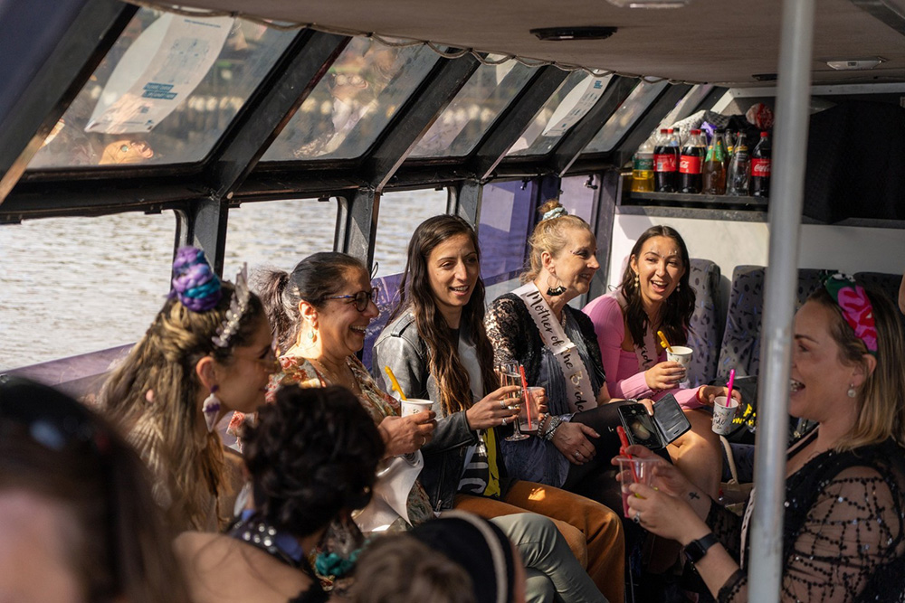 Purple Party Boat Melbourne 10