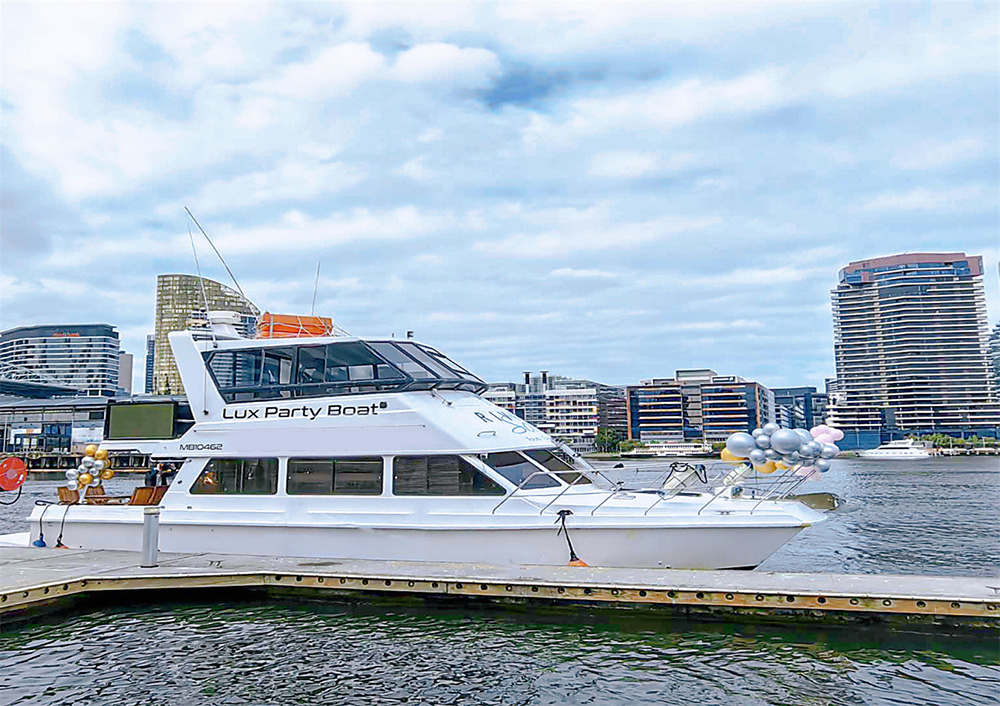 Riviera Luxury Boat Melbourne 1