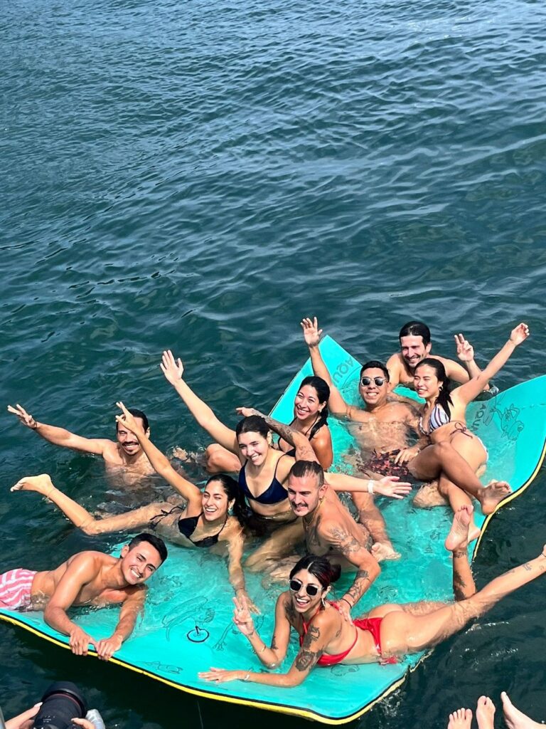 Caribbean Cat boat hire Sydney - photo 7