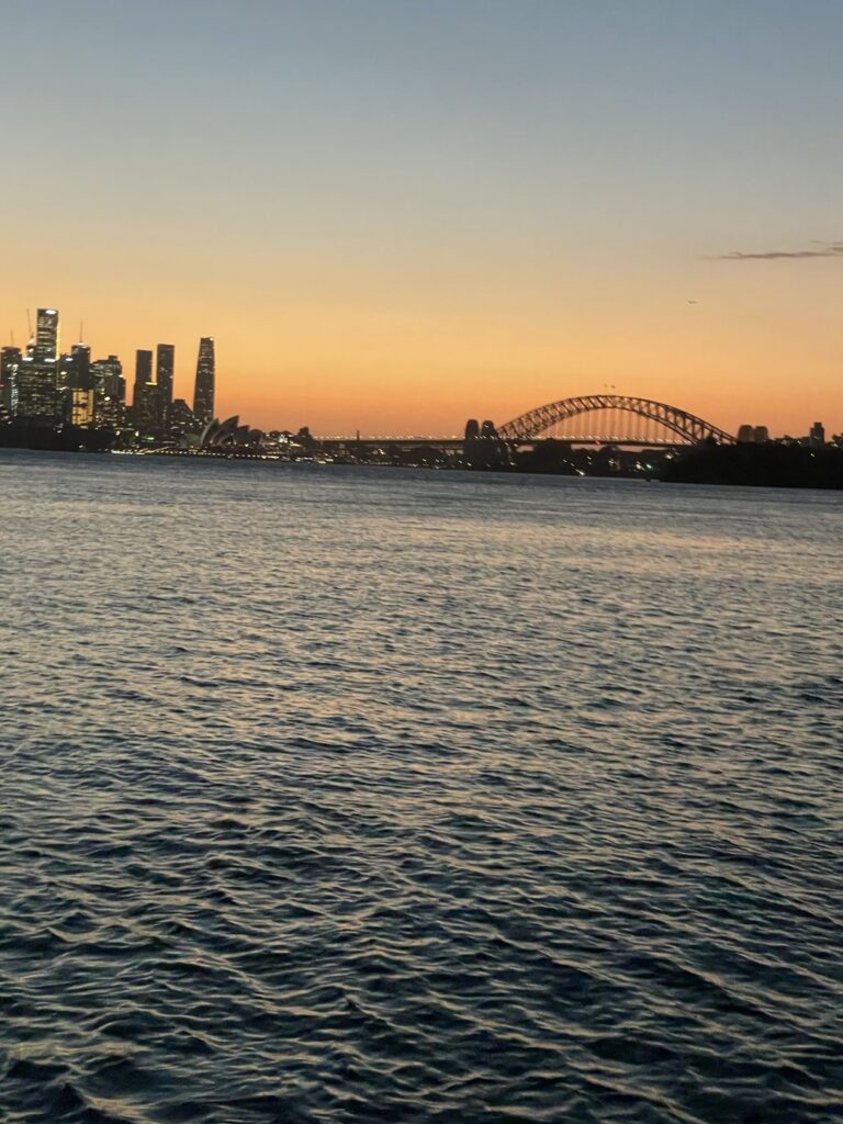 Emelie boat hire Sydney - photo 3
